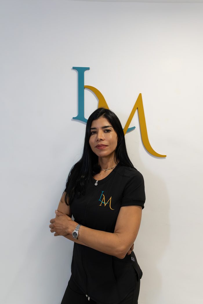 Raquel Córcega, gestión y coordinación